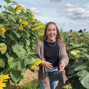 Meet your Posher, Anthea